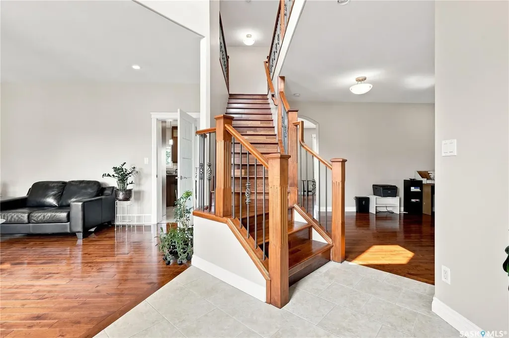 315 Waters Crescent Saskatoon SK S7W 0A5