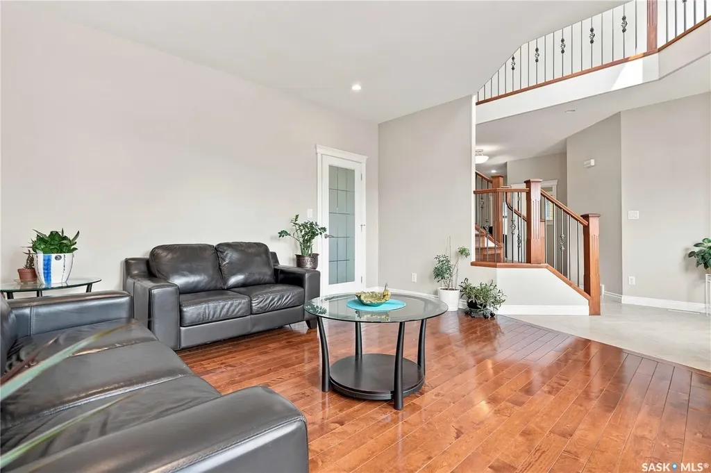 315 Waters Crescent Saskatoon SK S7W 0A5