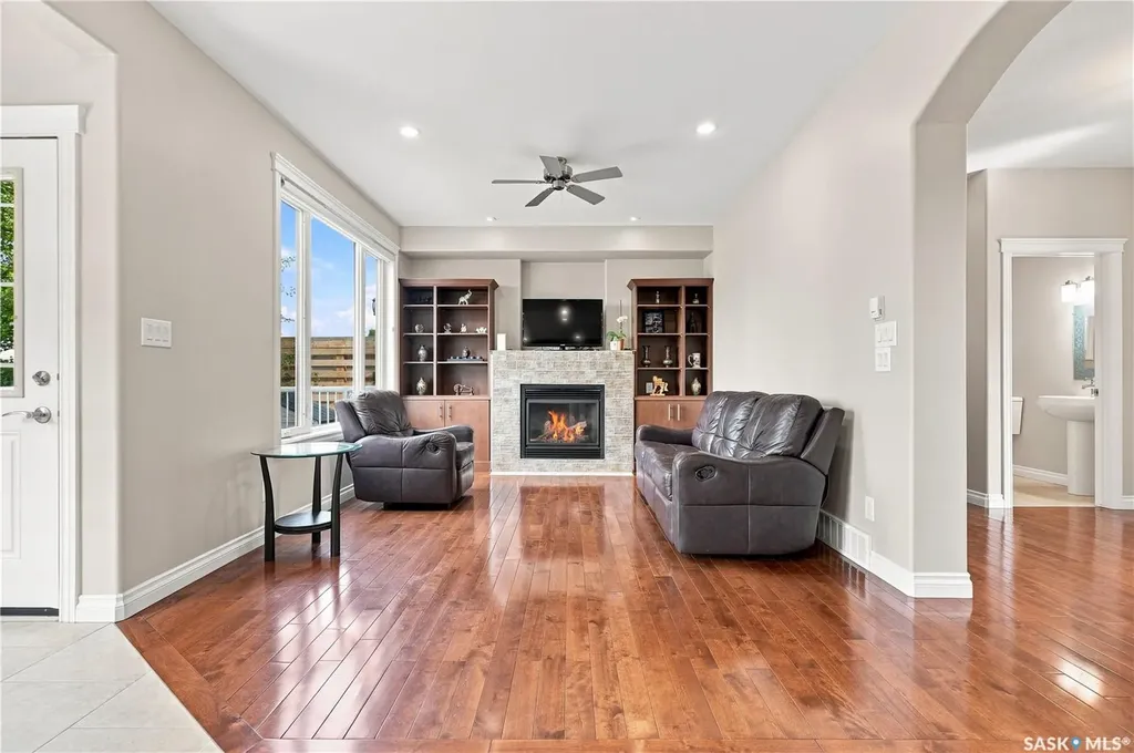 315 Waters Crescent Saskatoon SK S7W 0A5