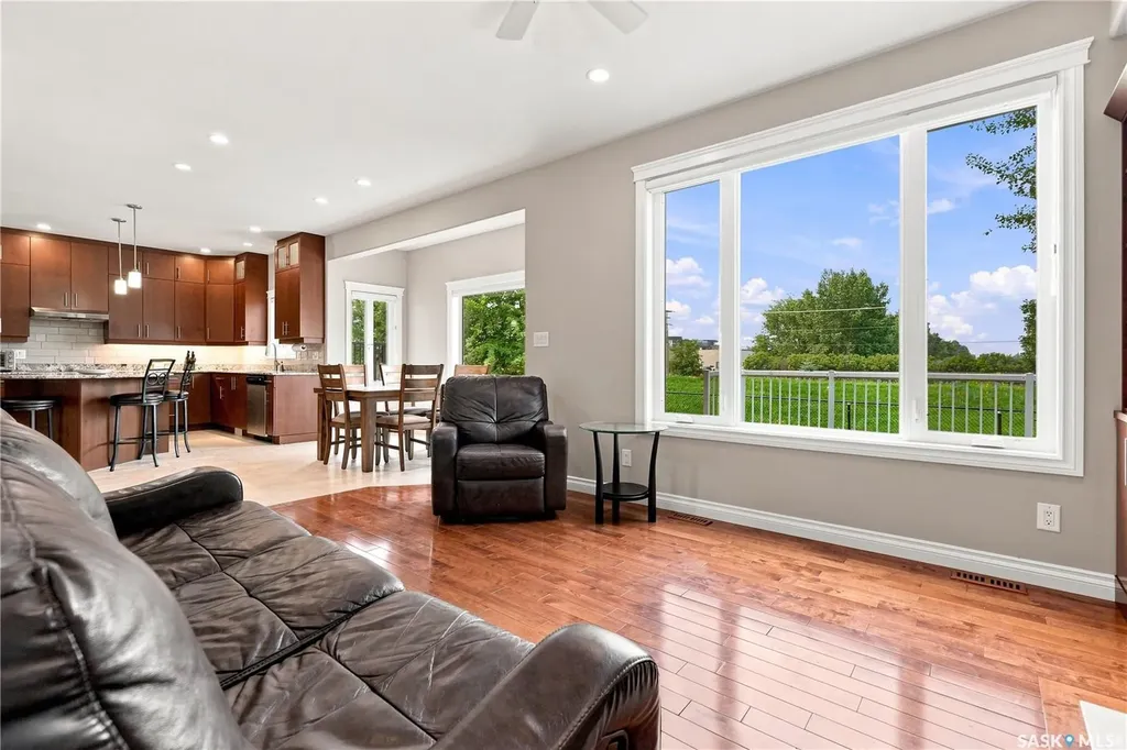 315 Waters Crescent Saskatoon SK S7W 0A5