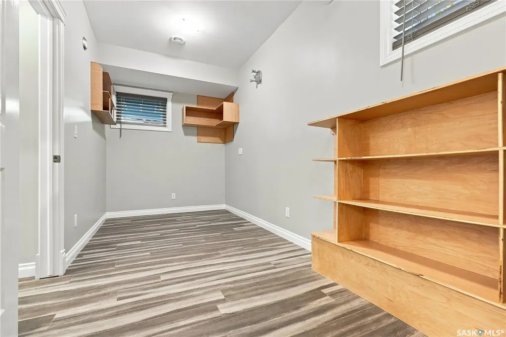 315 Waters Crescent Saskatoon SK S7W 0A5
