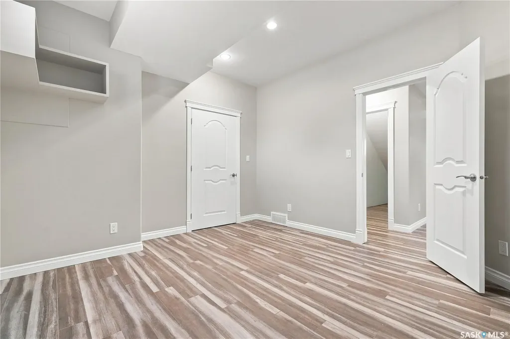 315 Waters Crescent Saskatoon SK S7W 0A5