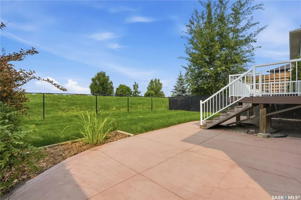 315 Waters Crescent Saskatoon SK S7W 0A5