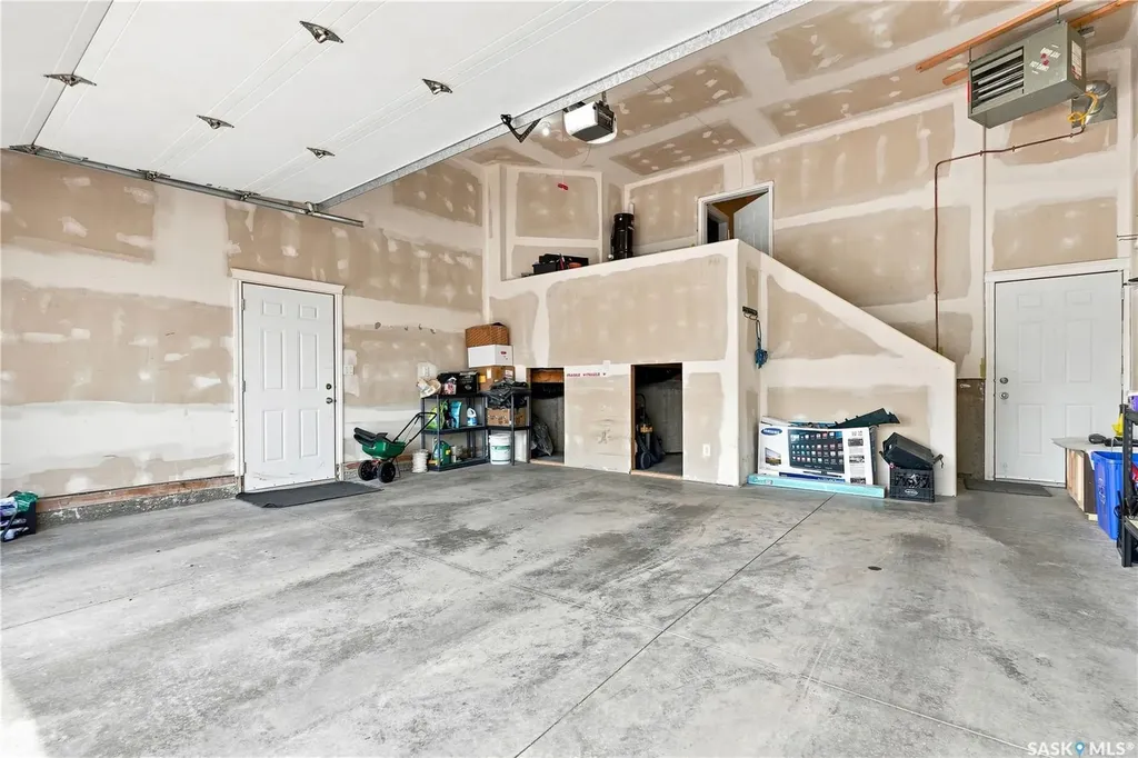 315 Waters Crescent Saskatoon SK S7W 0A5