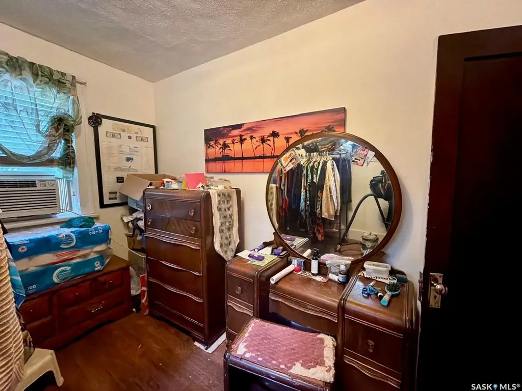 2341 Elphinstone Street Regina SK S4T 3P2