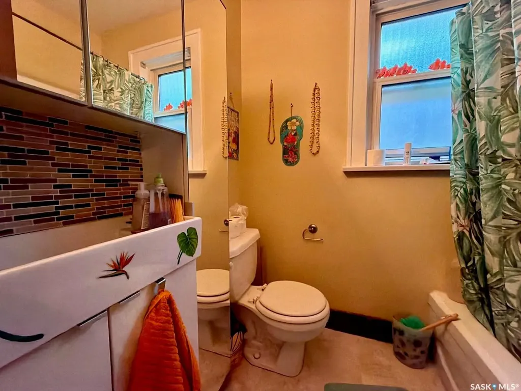 2341 Elphinstone Street Regina SK S4T 3P2