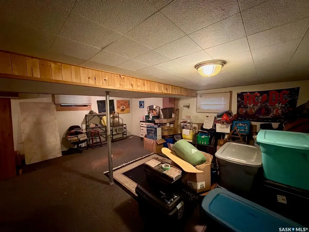 2341 Elphinstone Street Regina SK S4T 3P2