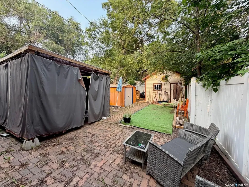 2341 Elphinstone Street Regina SK S4T 3P2