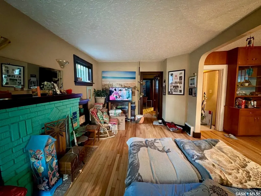 2341 Elphinstone Street Regina SK S4T 3P2