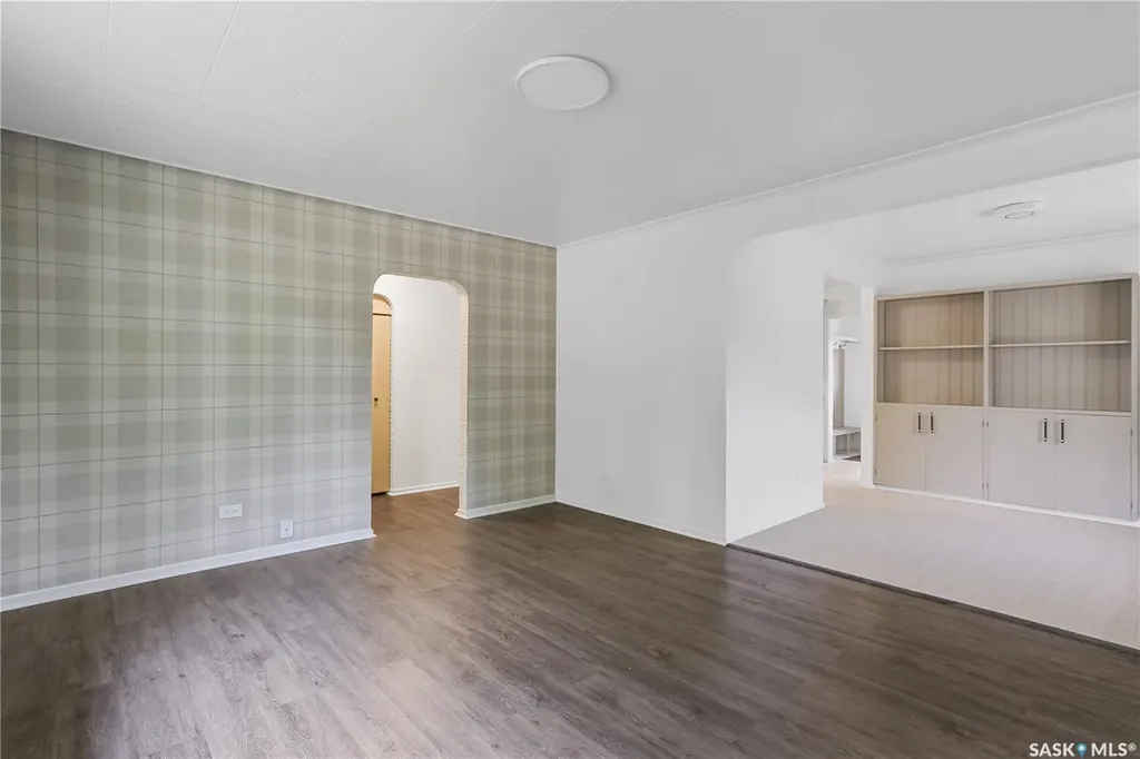 208 Edwards Street Strasbourg SK S0G 4V0