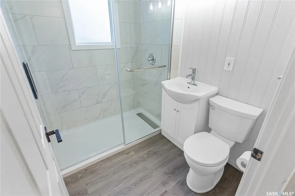 208 Edwards Street Strasbourg SK S0G 4V0