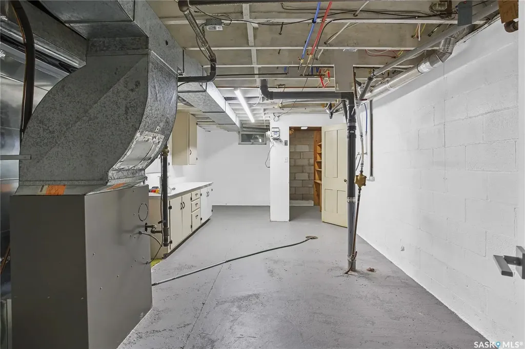 208 Edwards Street Strasbourg SK S0G 4V0