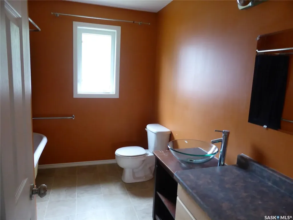400 Birch Bay Mervin Rm No.499 SK S0M 2T0