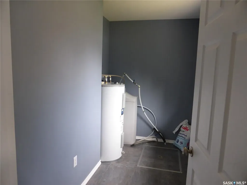 400 Birch Bay Mervin Rm No.499 SK S0M 2T0