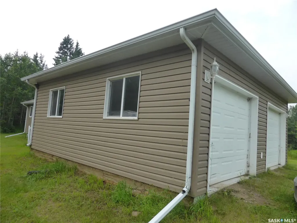 400 Birch Bay Mervin Rm No.499 SK S0M 2T0