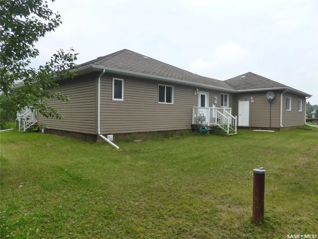 400 Birch Bay Mervin Rm No.499 SK S0M 2T0