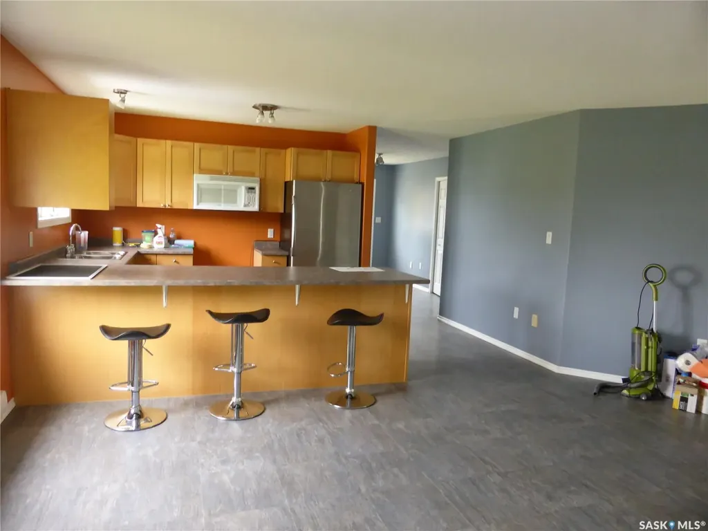 400 Birch Bay Mervin Rm No.499 SK S0M 2T0