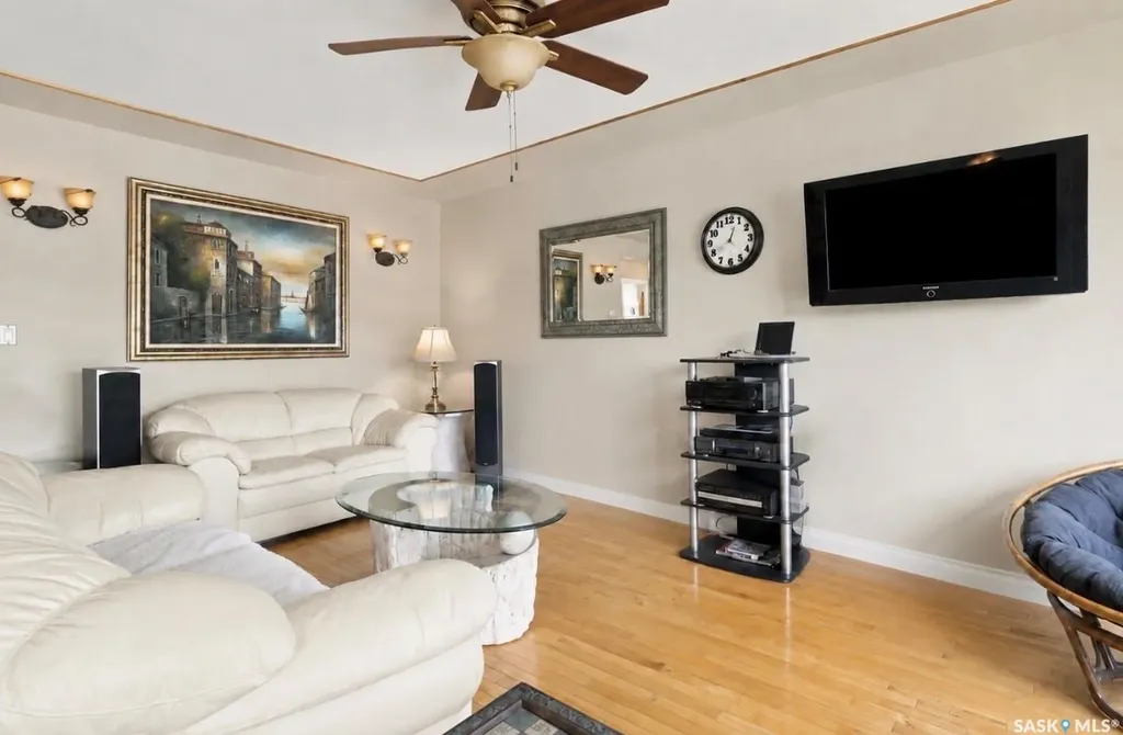 1201 Spadina Crescent W Saskatoon SK S7M 1P4