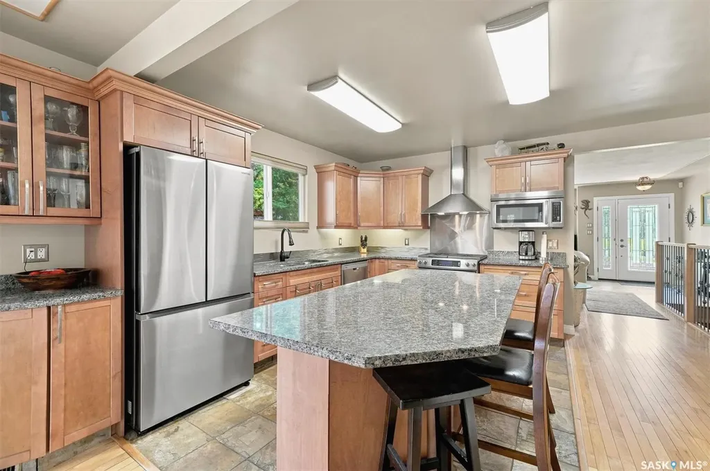 1201 Spadina Crescent W Saskatoon SK S7M 1P4