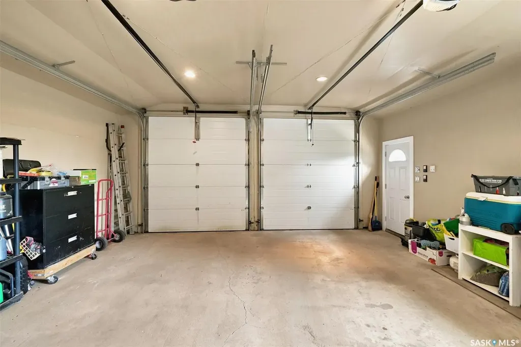 1201 Spadina Crescent W Saskatoon SK S7M 1P4
