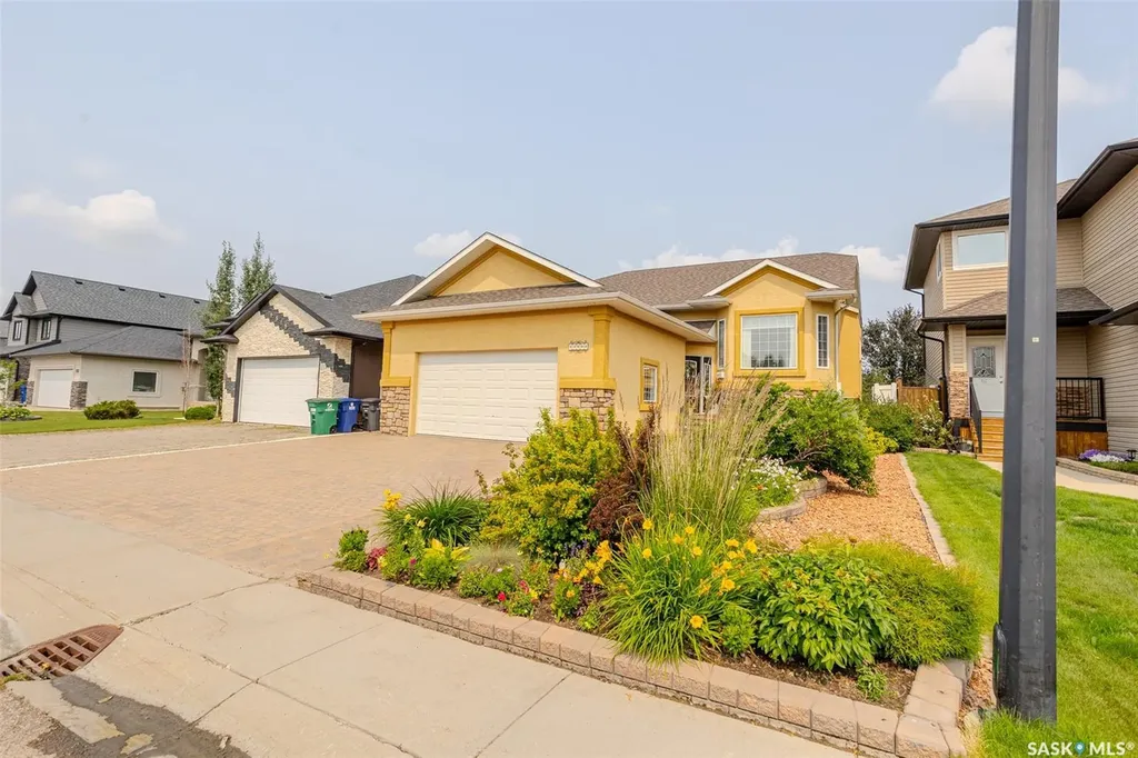 1514 Shepherd Crescent Saskatoon SK S7W 0B8