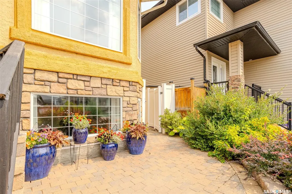 1514 Shepherd Crescent Saskatoon SK S7W 0B8