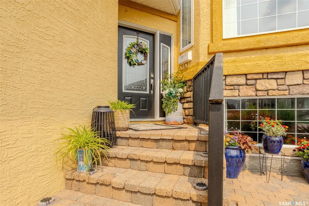 1514 Shepherd Crescent Saskatoon SK S7W 0B8