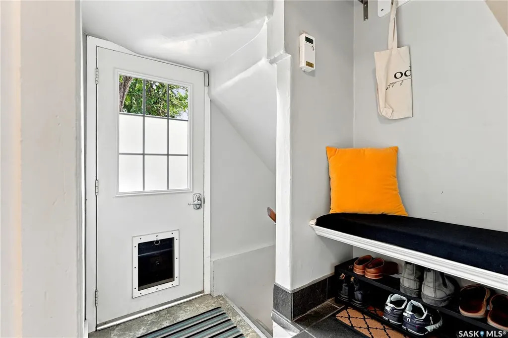 627 12th Street E Saskatoon SK S7N 0H3
