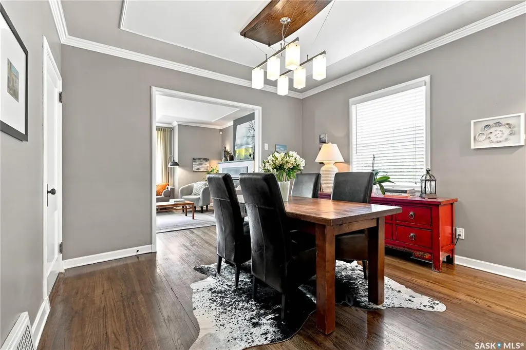 627 12th Street E Saskatoon SK S7N 0H3
