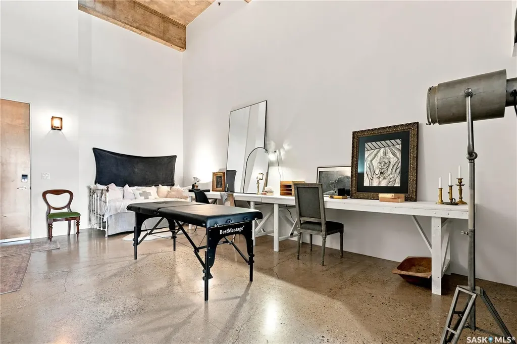 120 23rd Street E Saskatoon SK S7N 0W2
