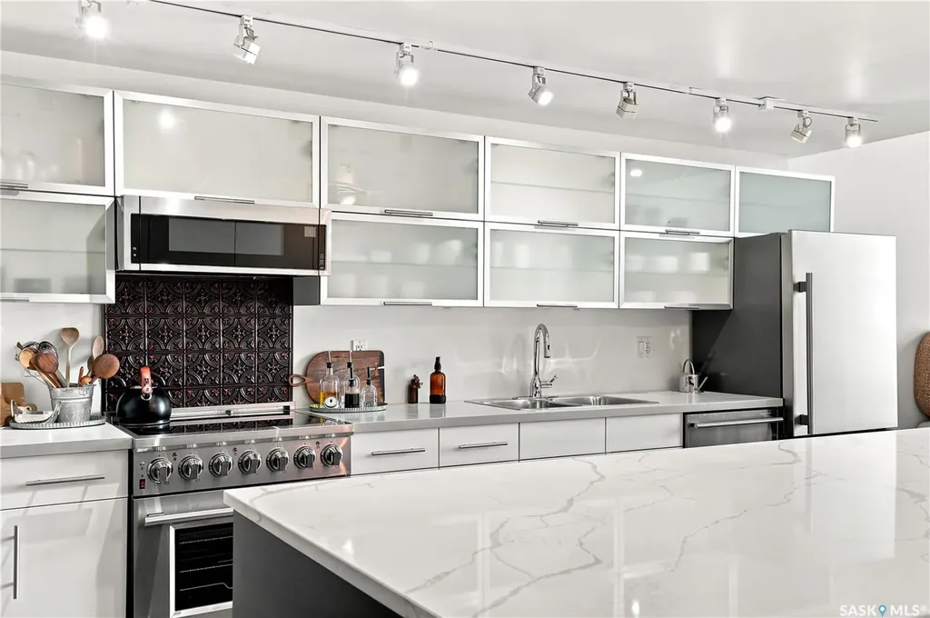 120 23rd Street E Saskatoon SK S7N 0W2