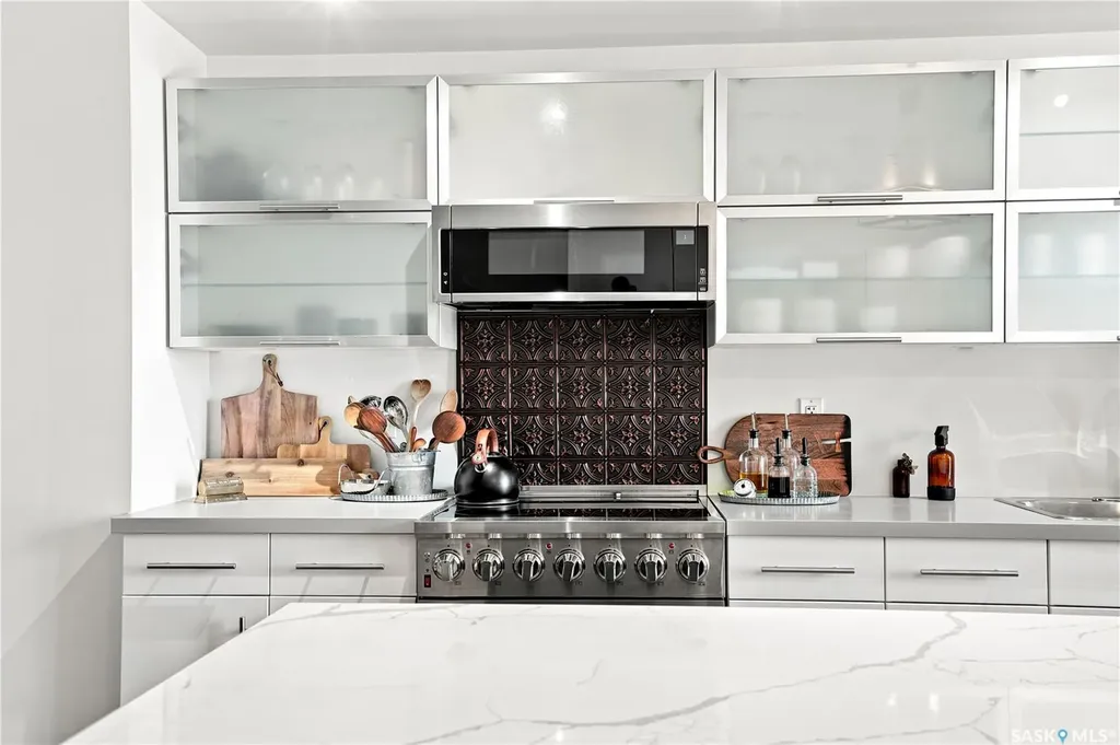 120 23rd Street E Saskatoon SK S7N 0W2