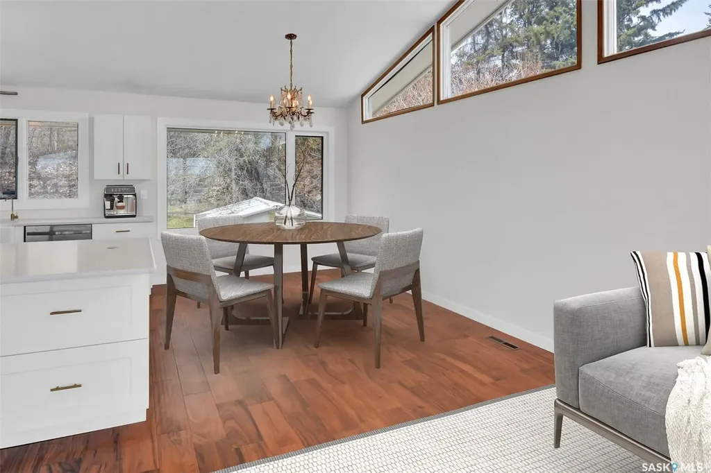 2113 Spadina Crescent E Saskatoon SK S7K 0C9