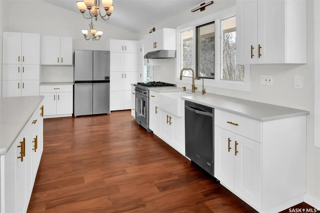 2113 Spadina Crescent E Saskatoon SK S7K 0C9