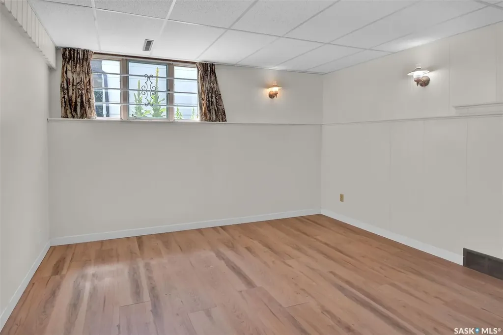 2113 Spadina Crescent E Saskatoon SK S7K 0C9