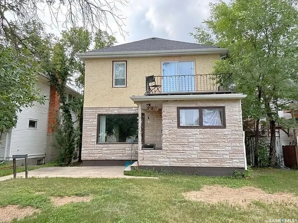 347 Ominica Street W Moose Jaw SK S6H 1X6
