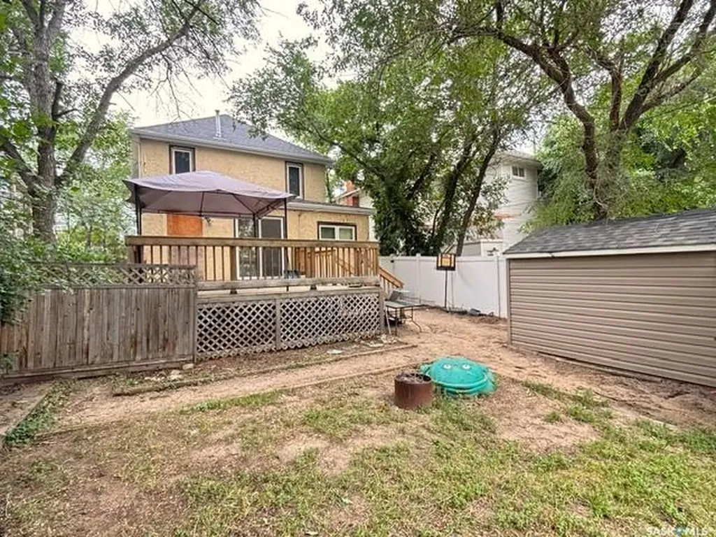 347 Ominica Street W Moose Jaw SK S6H 1X6
