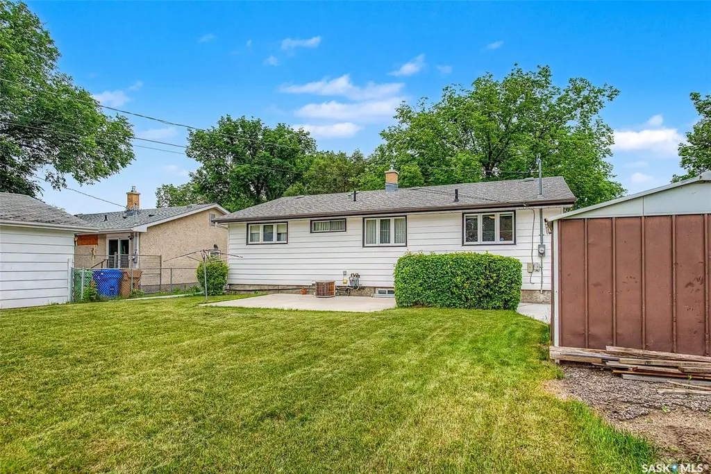 140 Mcdougall Crescent Regina SK S4S 5M7