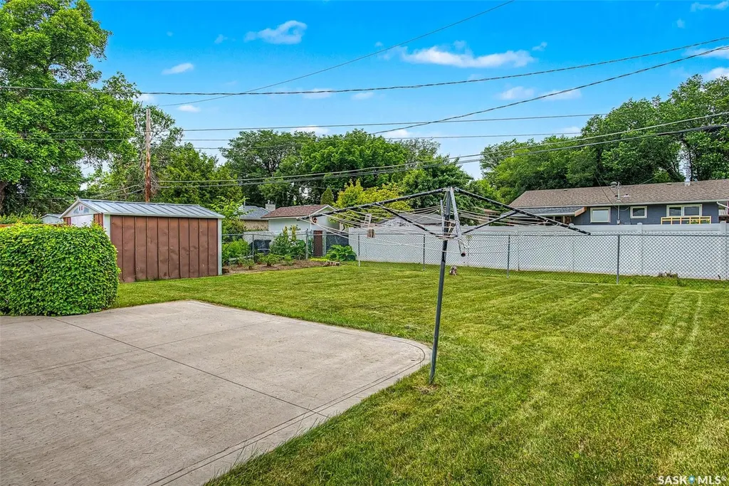 140 Mcdougall Crescent Regina SK S4S 5M7