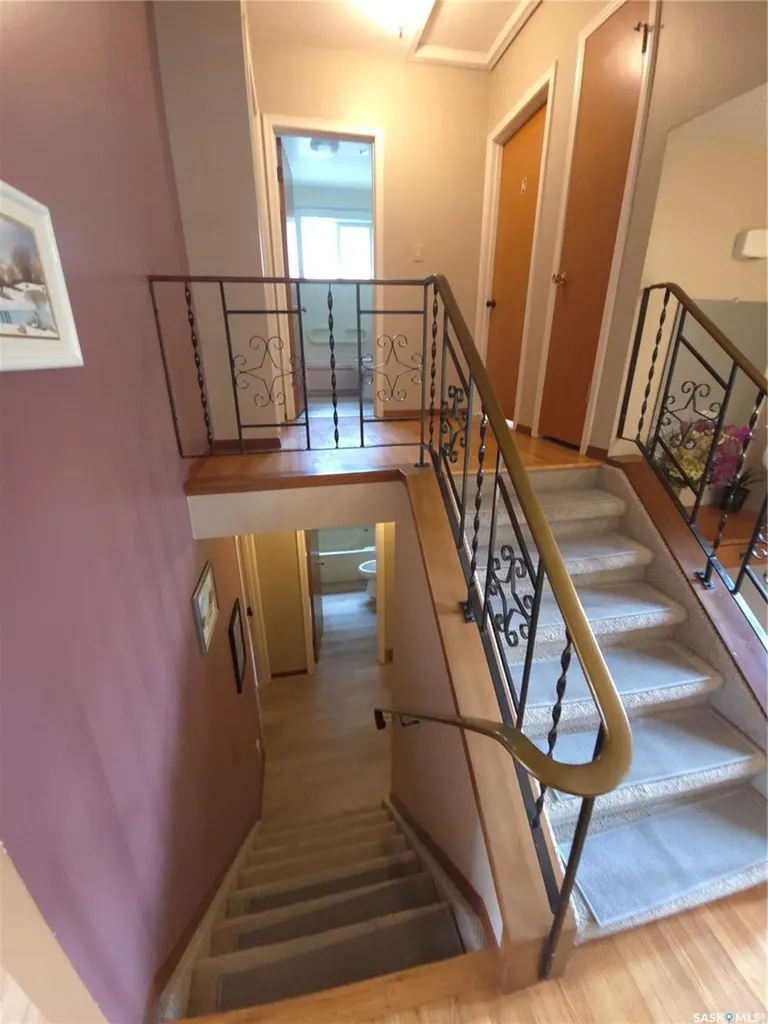 2509 Taylor Street Saskatoon SK S7H 1W9