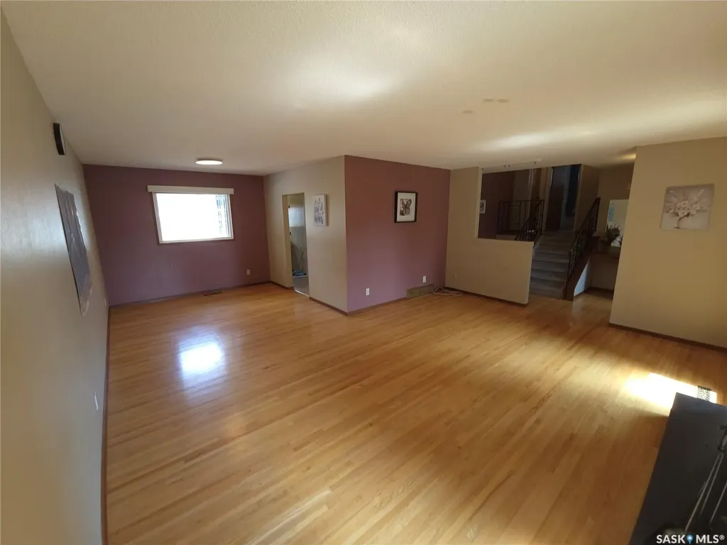 2509 Taylor Street Saskatoon SK S7H 1W9