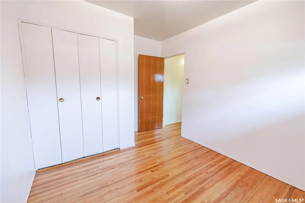 2808 Clarence Avenue S Saskatoon SK S7J 1M8