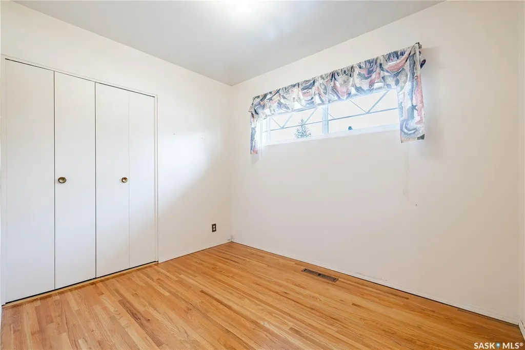 2808 Clarence Avenue S Saskatoon SK S7J 1M8