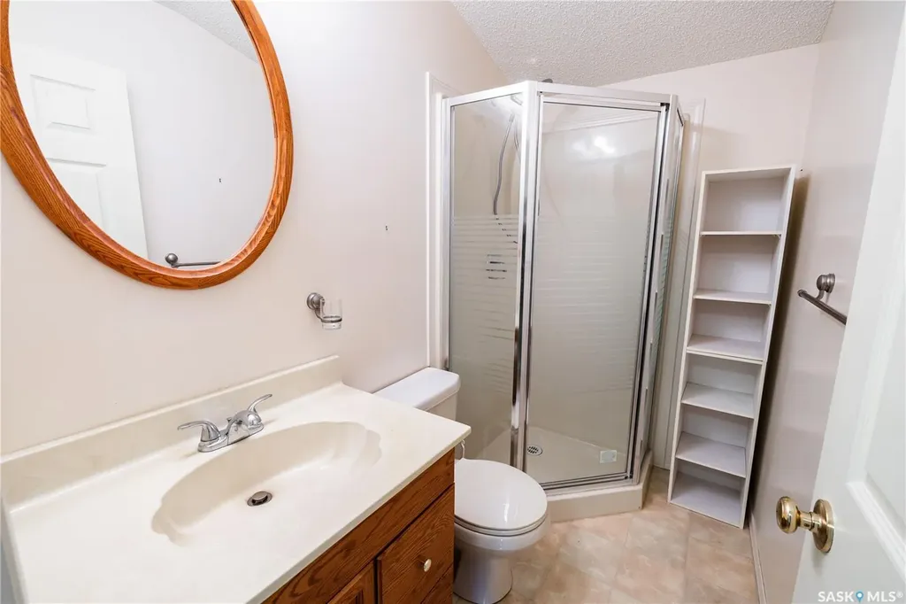 2808 Clarence Avenue S Saskatoon SK S7J 1M8