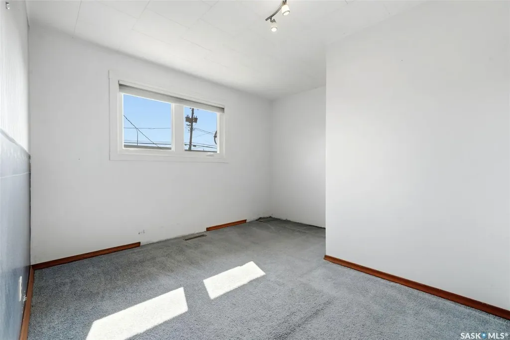 273 Angus Street Regina SK S4R 3K5