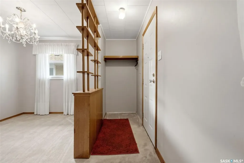 273 Angus Street Regina SK S4R 3K5