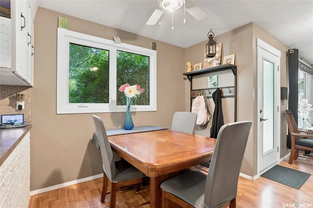 2309 Easthill Saskatoon SK S7J 3E4