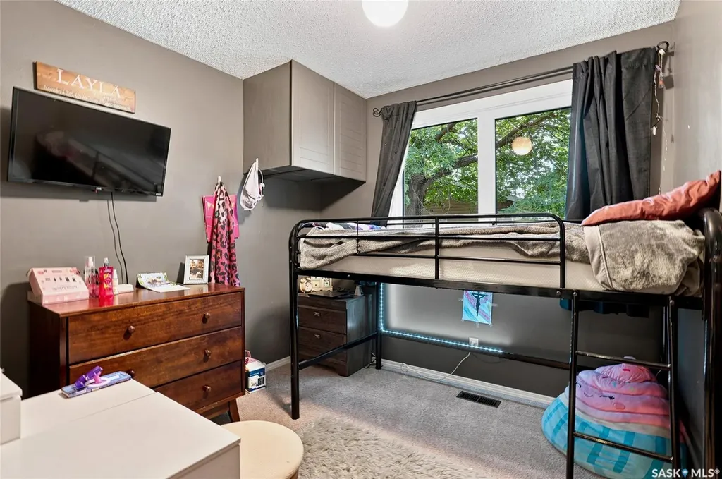 2309 Easthill Saskatoon SK S7J 3E4