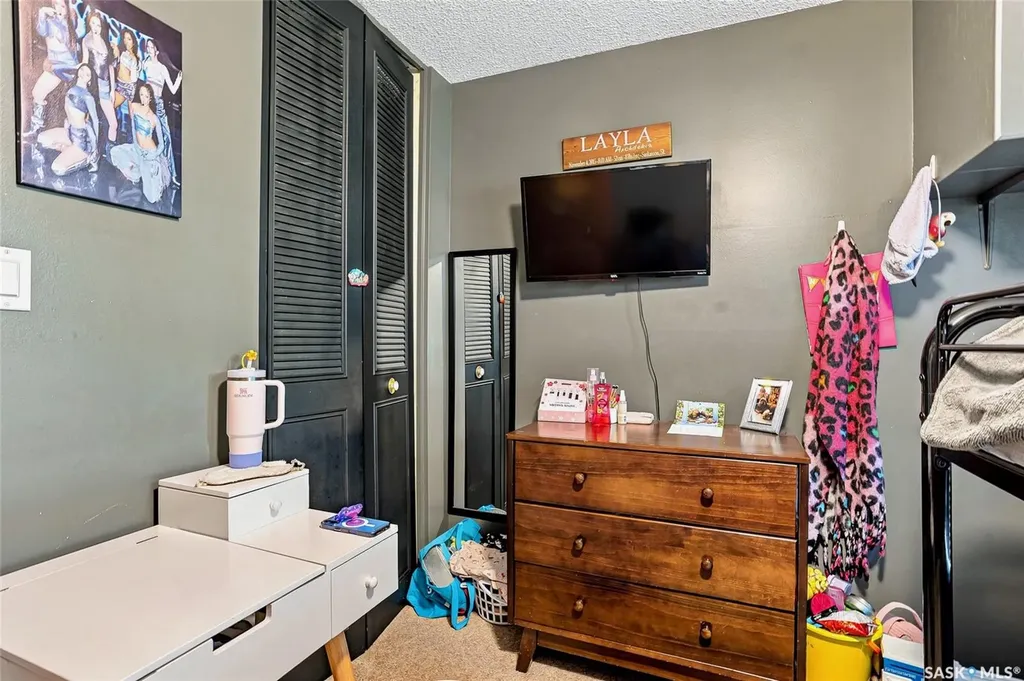 2309 Easthill Saskatoon SK S7J 3E4