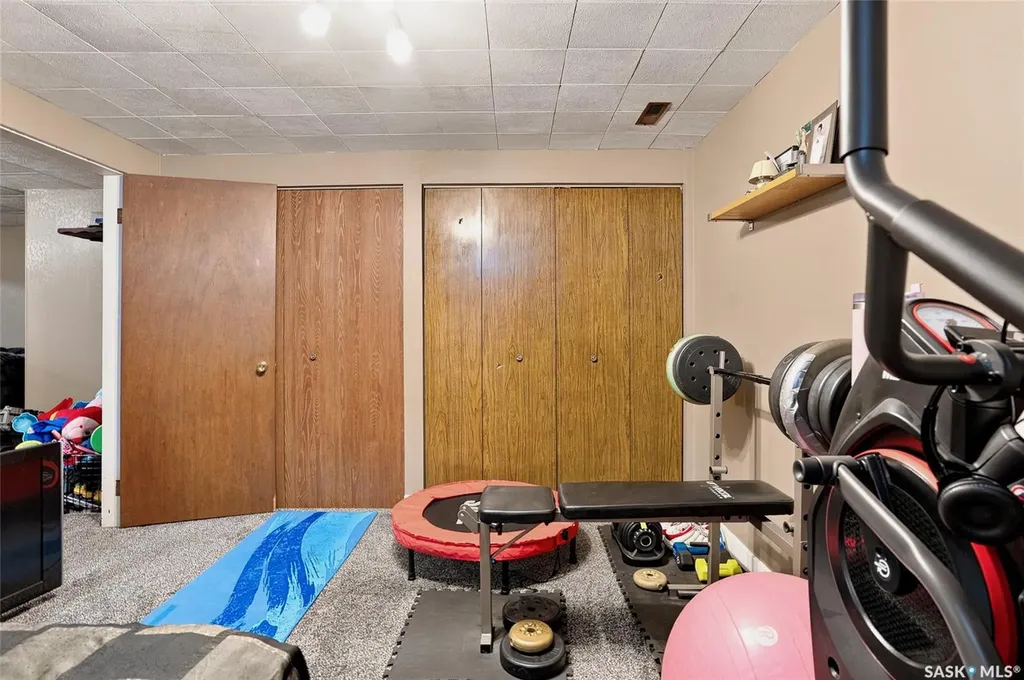 2309 Easthill Saskatoon SK S7J 3E4